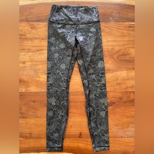 Lululemon Wunder Under Tights